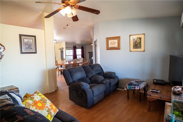 7190 E Red Barrel Road, Yucca, AZ 86438