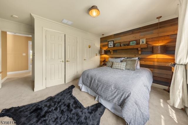 2 Sutton Ct, Hardyston Twp., NJ 07419