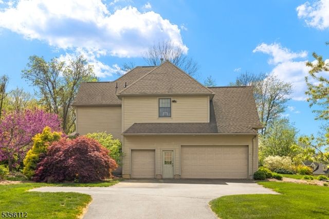 2 Sutton Ct, Hardyston Twp., NJ 07419