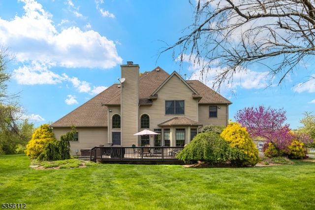 2 Sutton Ct, Hardyston Twp., NJ 07419