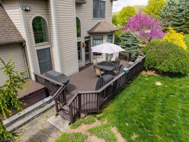 2 Sutton Ct, Hardyston Twp., NJ 07419