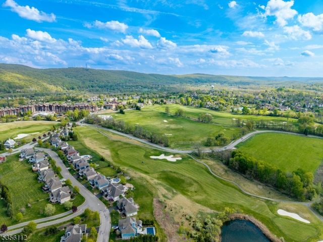 2 Sutton Ct, Hardyston Twp., NJ 07419