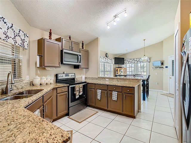 2108 JESSA DRIVE, Kissimmee, FL 34743