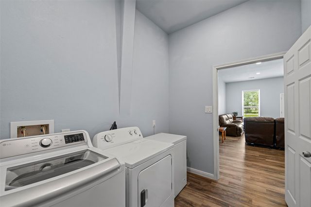 1416 Avenue L, Santa Fe, TX 77510