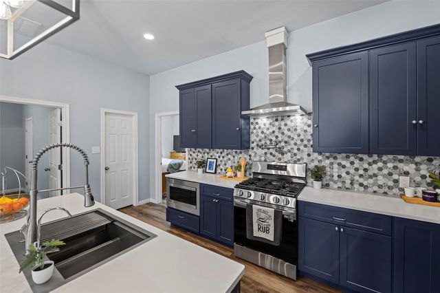 1416 Avenue L, Santa Fe, TX 77510