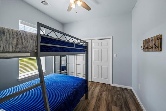 1416 Avenue L, Santa Fe, TX 77510