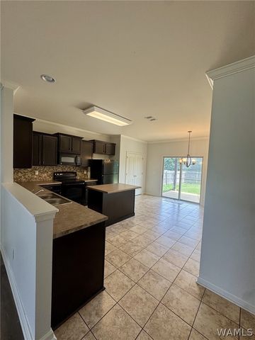 1402 Maxwell, Tuscaloosa, AL 35405