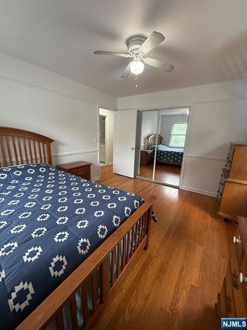 533 Ramapo Valley Road, Oakland, NJ 07436