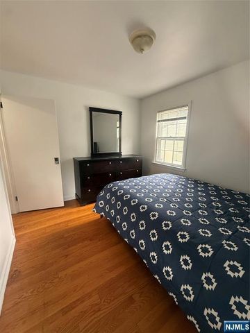 533 Ramapo Valley Road, Oakland, NJ 07436