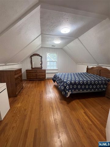 533 Ramapo Valley Road, Oakland, NJ 07436