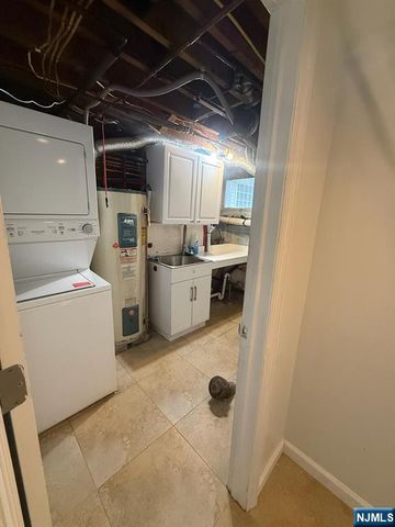 533 Ramapo Valley Road, Oakland, NJ 07436