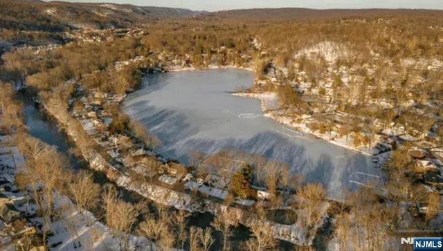 533 Ramapo Valley Road, Oakland, NJ 07436