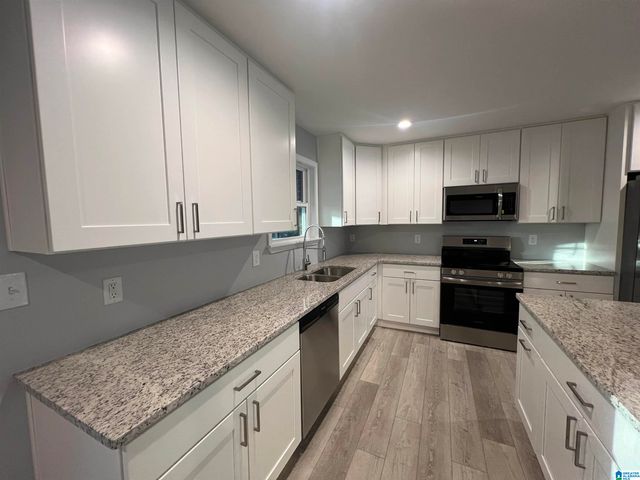 1940 LINDEN STREET, Leeds, AL 35094