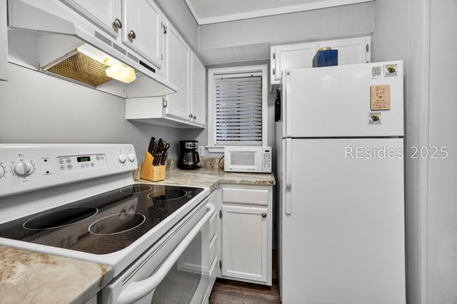 663 William Hilton Pkwy Apt 1119, Hilton Head Island, SC 29928