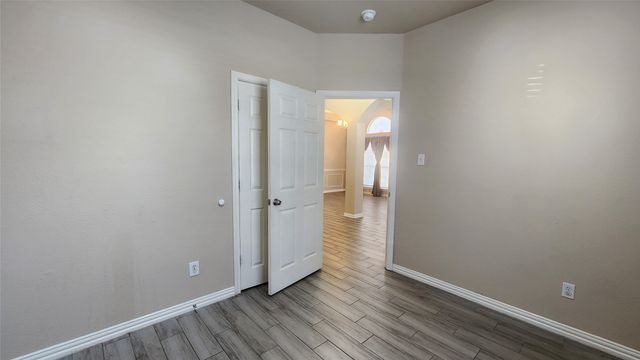 420 Misty Lane, Lewisville, TX 75067