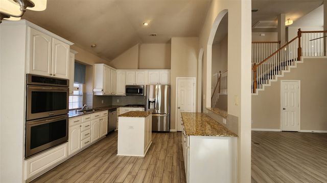 420 Misty Lane, Lewisville, TX 75067