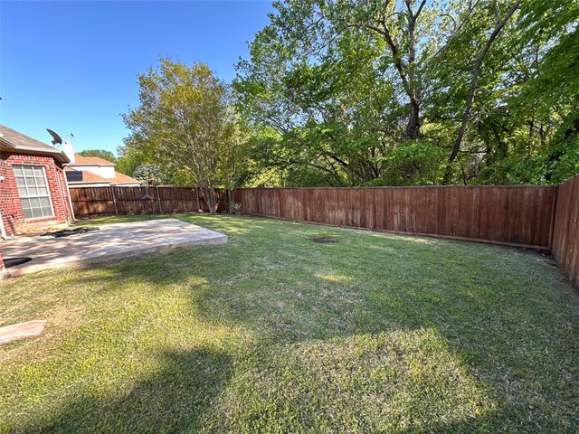 420 Misty Lane, Lewisville, TX 75067