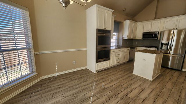 420 Misty Lane, Lewisville, TX 75067