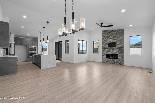 5967 W MORSEBY AVE, Rathdrum, ID 83858