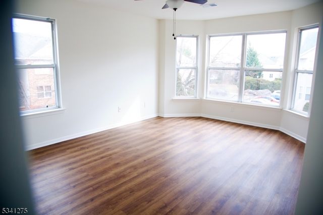 26 Millie Ln, East Hanover Twp., NJ 07936