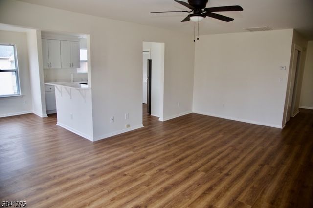 26 Millie Ln, East Hanover Twp., NJ 07936