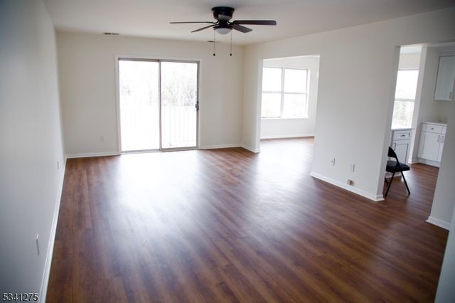 26 Millie Ln, East Hanover Twp., NJ 07936