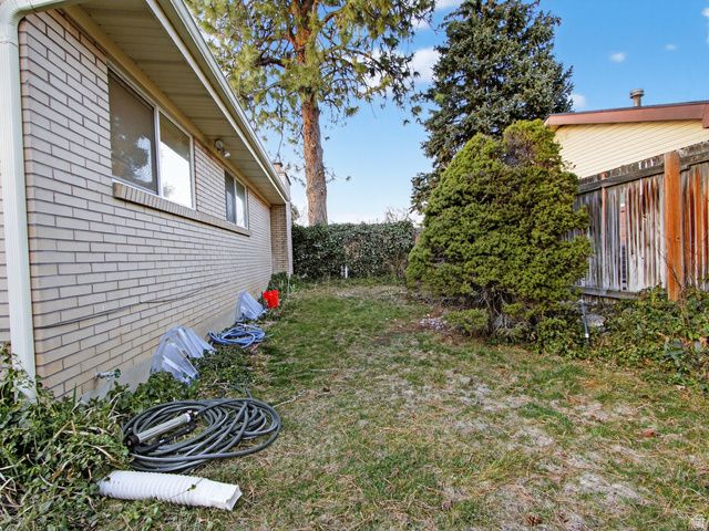 2744 E 7265 S, Cottonwood Heights, UT 84121