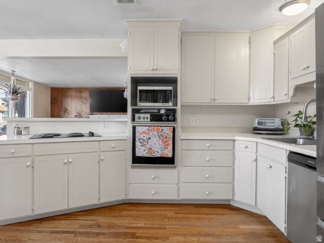 2744 E 7265 S, Cottonwood Heights, UT 84121