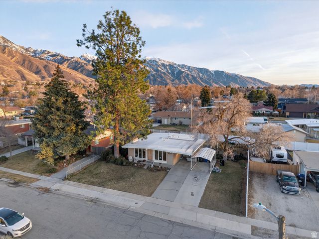 2744 E 7265 S, Cottonwood Heights, UT 84121