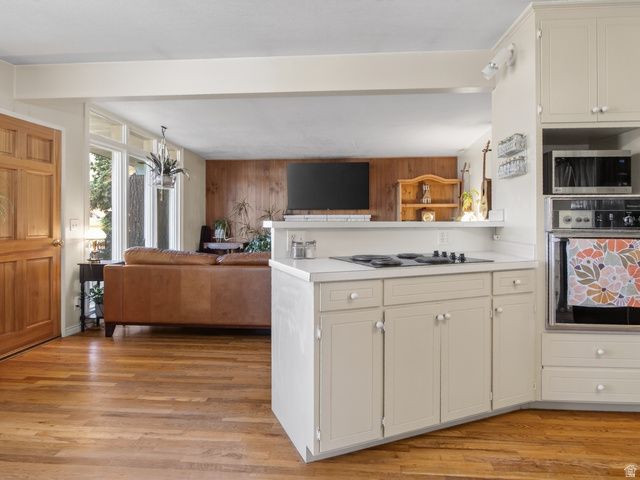 2744 E 7265 S, Cottonwood Heights, UT 84121