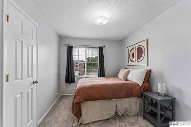 18932 U Street, Omaha, NE 68135