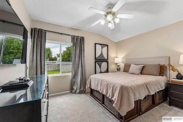 18932 U Street, Omaha, NE 68135
