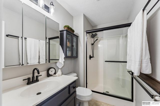 18932 U Street, Omaha, NE 68135