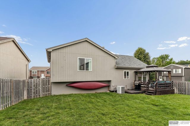 18932 U Street, Omaha, NE 68135