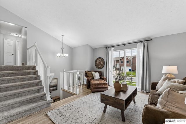 18932 U Street, Omaha, NE 68135