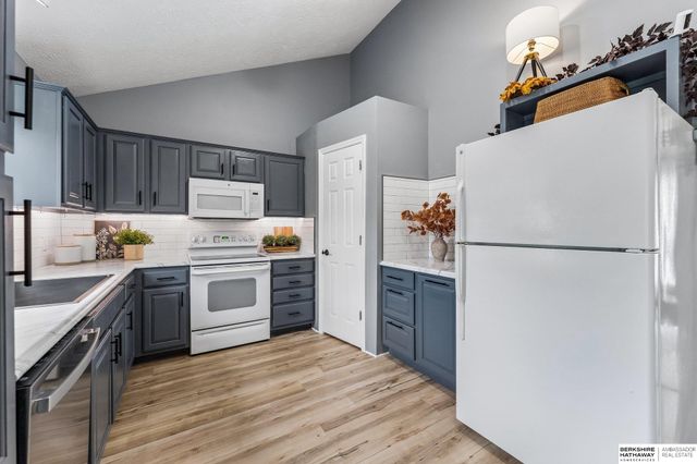 18932 U Street, Omaha, NE 68135