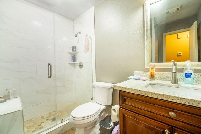 8610 Crystal Cove Court, Houston, TX 77044