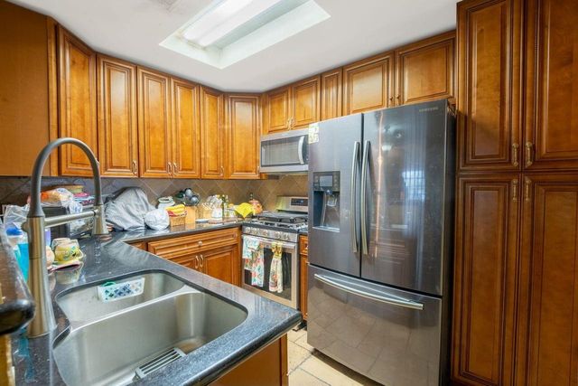 8610 Crystal Cove Court, Houston, TX 77044