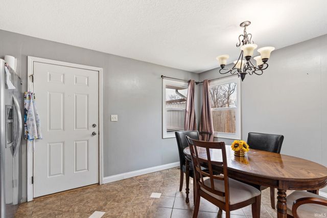 4642 Warsaw Street, Fort Wayne, IN 46806