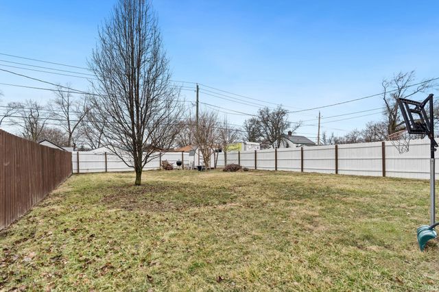 4642 Warsaw Street, Fort Wayne, IN 46806