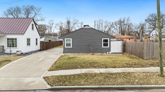 4642 Warsaw Street, Fort Wayne, IN 46806