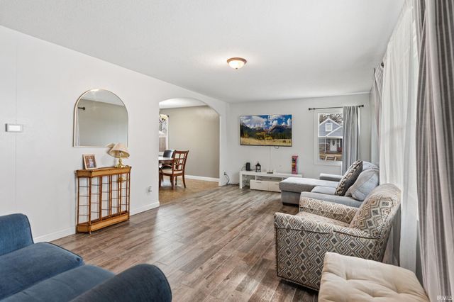 4642 Warsaw Street, Fort Wayne, IN 46806