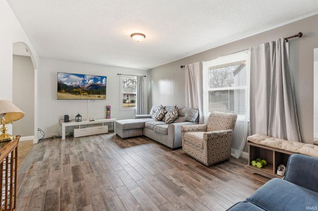 4642 Warsaw Street, Fort Wayne, IN 46806