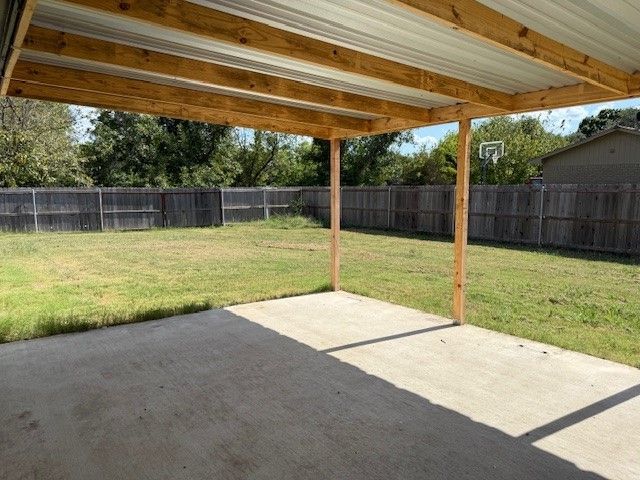 501 N Emerson Street, Mart, TX 76664