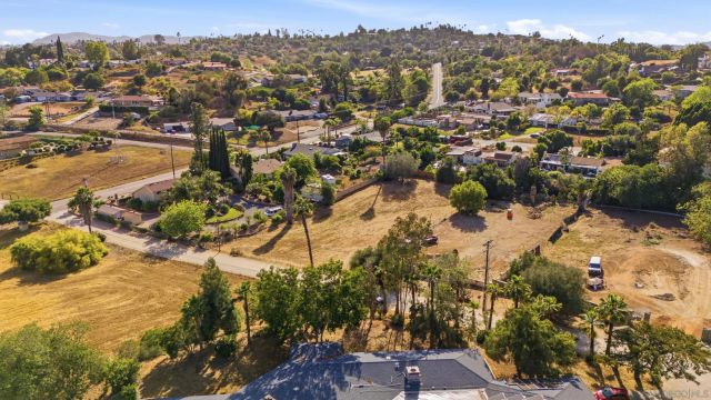 Birch Ave E, Escondido, CA 92027