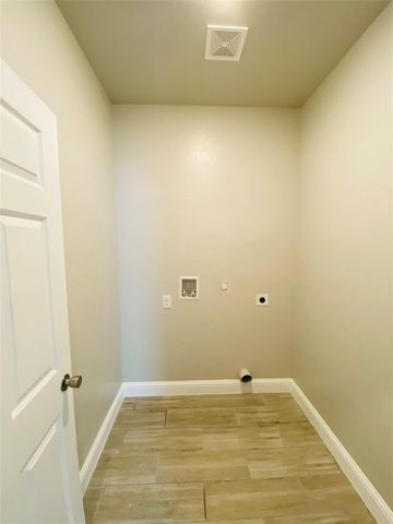 3406 Avon Drive, Denton, TX 76209
