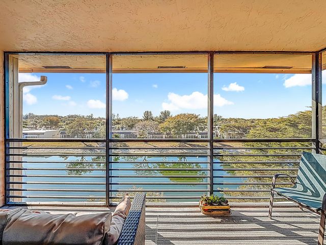 150 Lake Nancy Lane 419, West Palm Beach, FL 33411