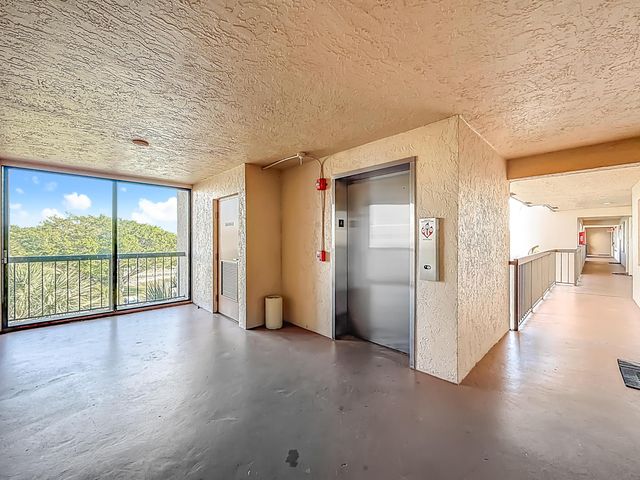 150 Lake Nancy Lane 419, West Palm Beach, FL 33411