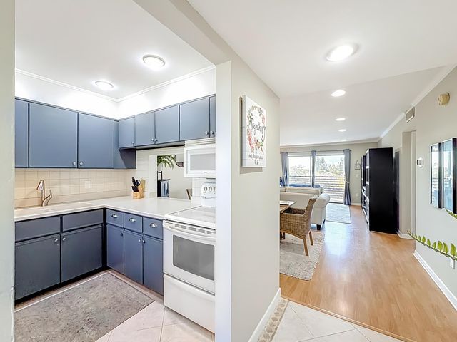 150 Lake Nancy Lane 419, West Palm Beach, FL 33411