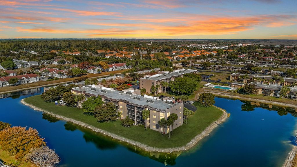 150 Lake Nancy Lane 419, West Palm Beach, FL 33411